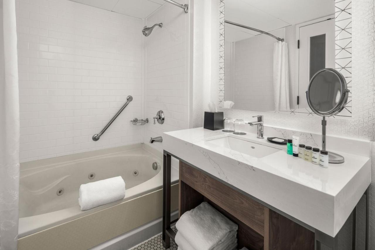 Sheraton Duluth Hotel Екстер'єр фото
