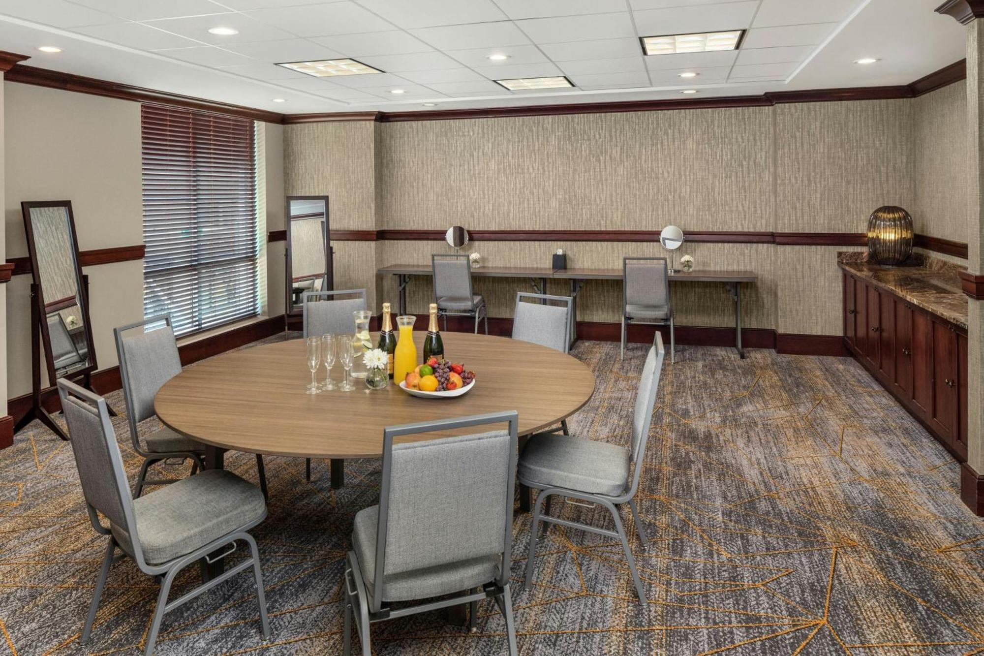 Sheraton Duluth Hotel Екстер'єр фото