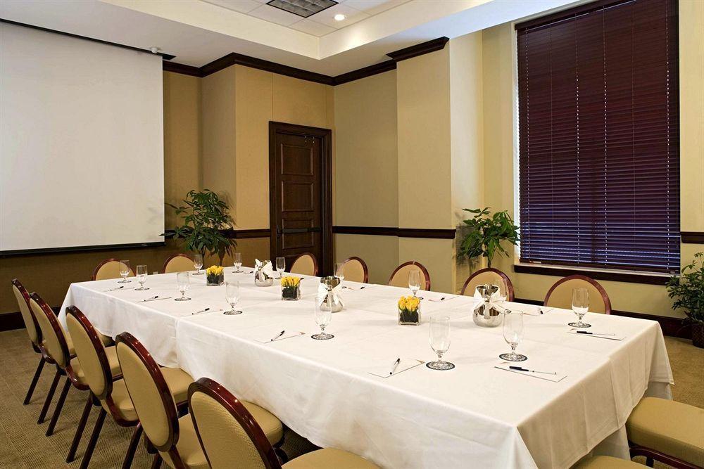 Sheraton Duluth Hotel Зручності фото