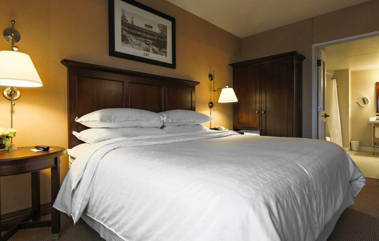 Sheraton Duluth Hotel Екстер'єр фото